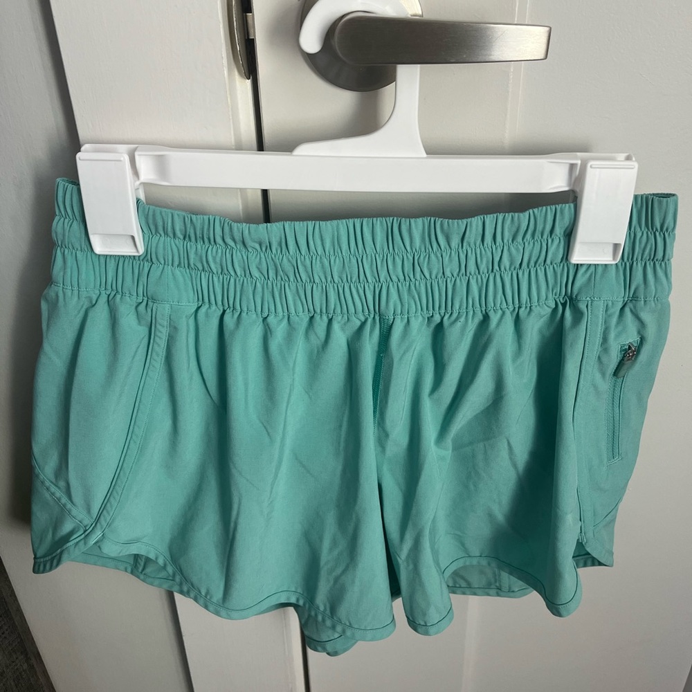 Lululemon tracker shorts